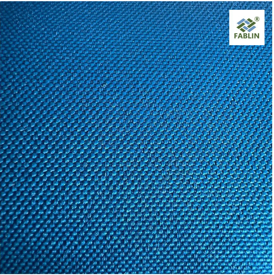 Трывалы афарбаваны поліэстэр для сучаснага вонкавага выкарыстання