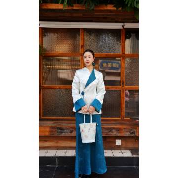 Blusa Xiangyunsha con brocado de seda Shisanchai Seven Voyages