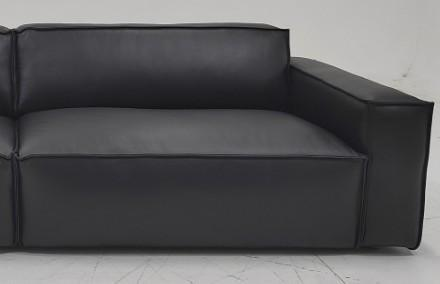 Right armrest single sofa