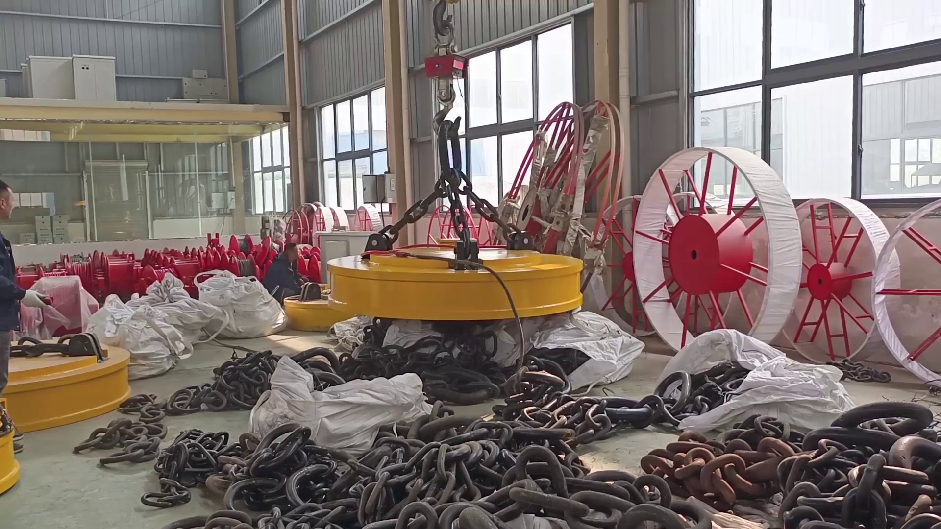 2 Ton Circular EOT Crane Electro Lifting Magnet for Steel Scrap