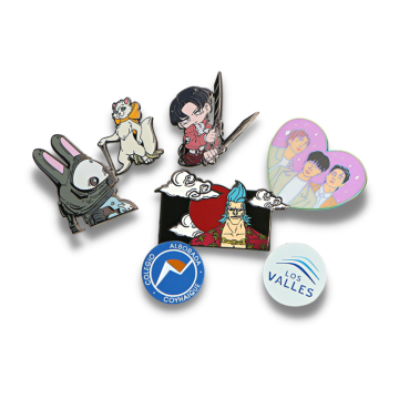 Benutzerdefinierte niedliche Cartoon Metal Revers Pin - Großhandel Maker Kreative Farbschild Pin