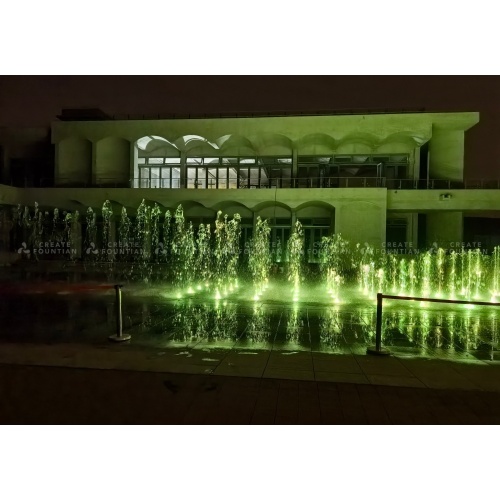 น้ำพุอินเทอร์แอคทีฟ Fun Square