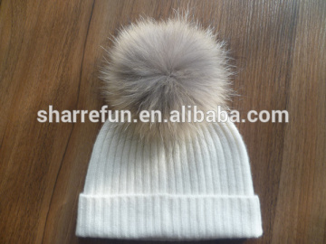 White Ribbed Cashmere Beanie