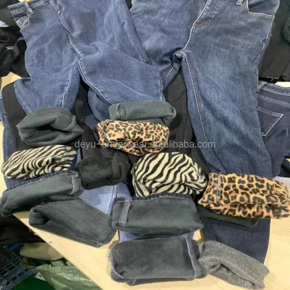 Winter Solid Color Elastic Skinny Jeans for Women (S-XL)