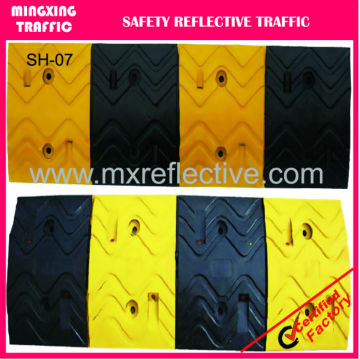 reflective rubber speed hump