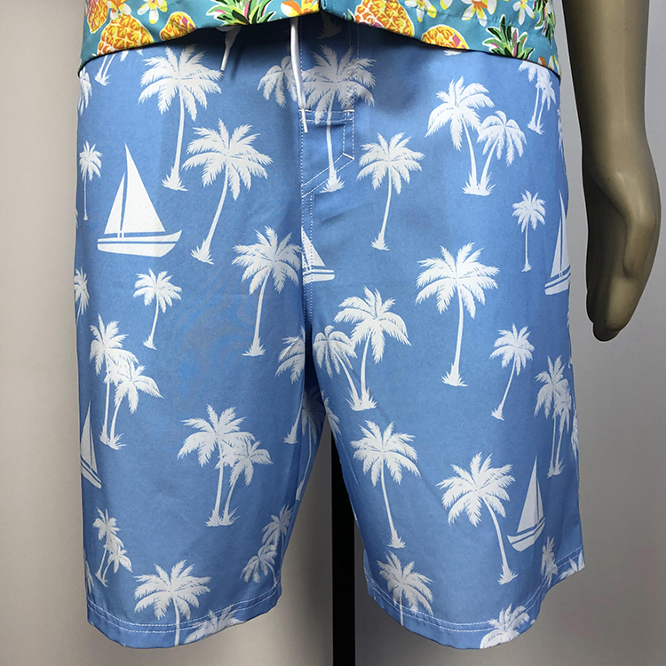shorts de praia com papai de abacaxi azul-céu