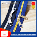 Travel bag zipper head