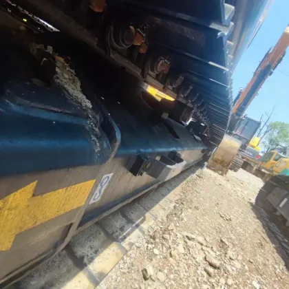 Used Japan Imported Hitachi 240 Medium Multi-functional Excavator