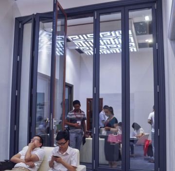 Aluminum Clad Wood Accordion/Bifolding Doors and Windows
