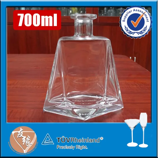 High grade flint glass heavy base bar top vodka spirit 700ml antique shaped liquor bottles glass