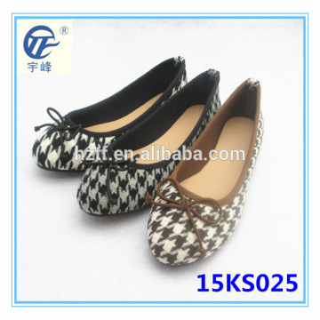 The colorful dog tooth lady flat shoes