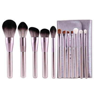 12-Piece Wooden Handle Small Grape Makeup Brush Set for Beginners