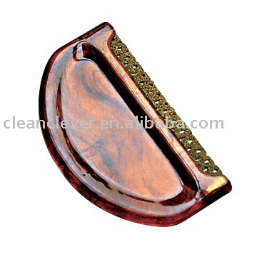 Fuzz off Sweater Comb
