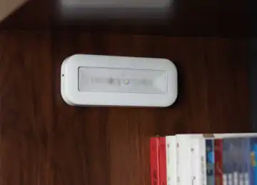 Press-Control Cabinet Light