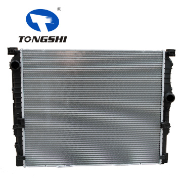 Aluminum radiator for BMW 5 Series G30 S40ix OEM 17118650745 auto radiator