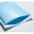 Sac postal auto-scellant à bulles bleues