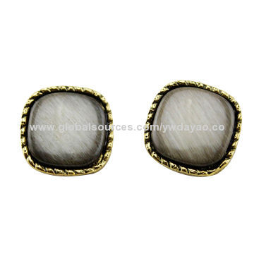 Vintage fashion rhinestone stud earrings