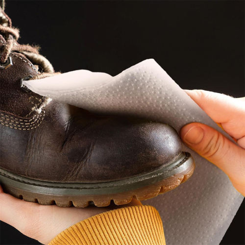 Khăn lau giày logo in họa tiết chấm bi