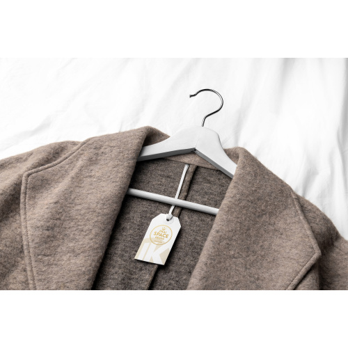 Stylish and Functional Apparel Label Design