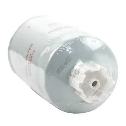 Clark Construction Machinery Parts: Fuel Filter Model 918106
