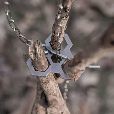 New Design Adjustable Aluminium Alloy Durable Portable Camping Campfire Tripod