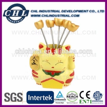 Fashion design non toxic polyresin fruit fork