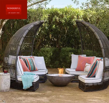 Wholesale Outdoor Seaside Wicker Sun Bed