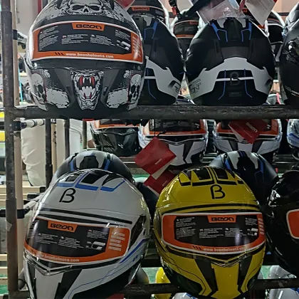 B700Factory Wholesale Fiber Glass Motorcycle Helmets