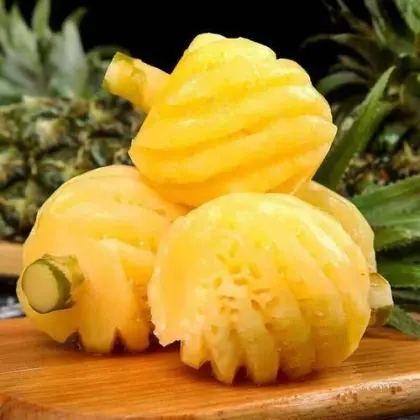 Premium Fresh Fragrant Baby Pineapples from Yunnan