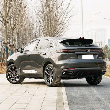 ในสต็อก 2022 Changan Uni K Petrol Car สำหรับขายในประเทศจีน