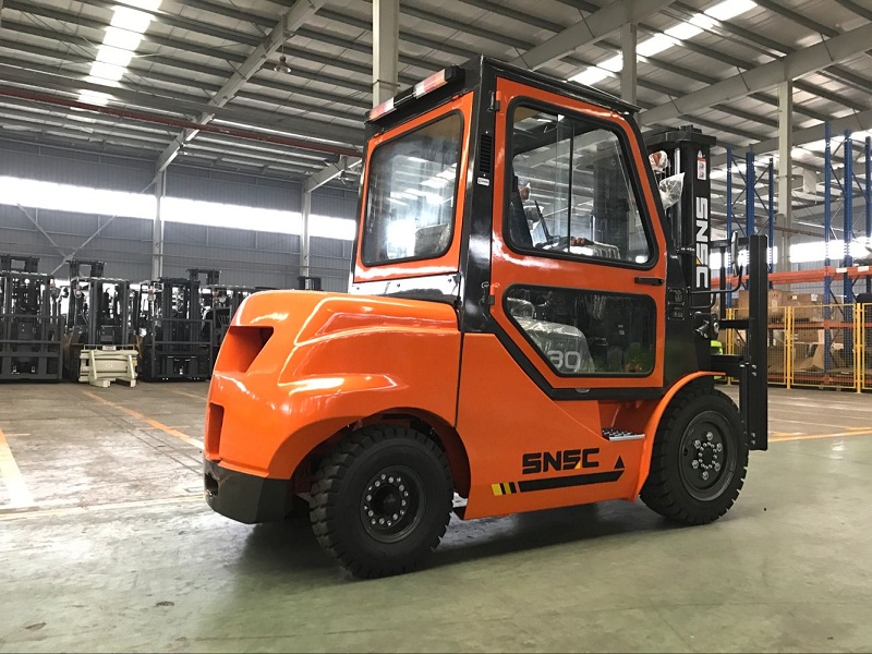 Cabin Forklift