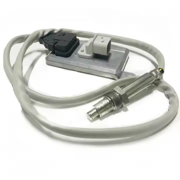 เซ็นเซอร์รถยนต์ไนโตรเจนออกไซด์ 5WK9 6722B 51154080017 เซ็นเซอร์ NOX สำหรับรถบัสรถบรรทุกผู้ชาย