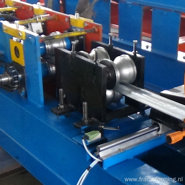 rolling shutter forming machine