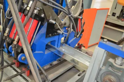 Color Coated Steel C Z Purlin Forming Machine