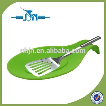 New design silicone spoon holder,wity funny shape silicone spoon holder