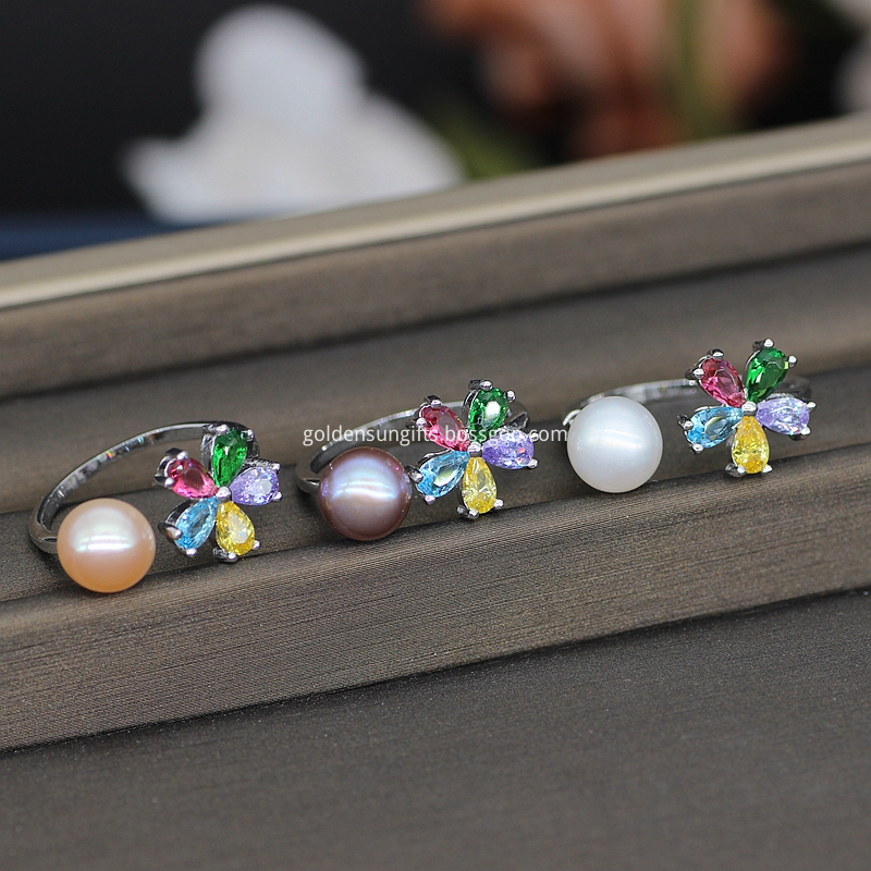 Three Color Pearls Ring