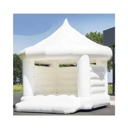 Outdoor Giant White Bouncy Castle: Welding PVC Tarpaulin Construction
