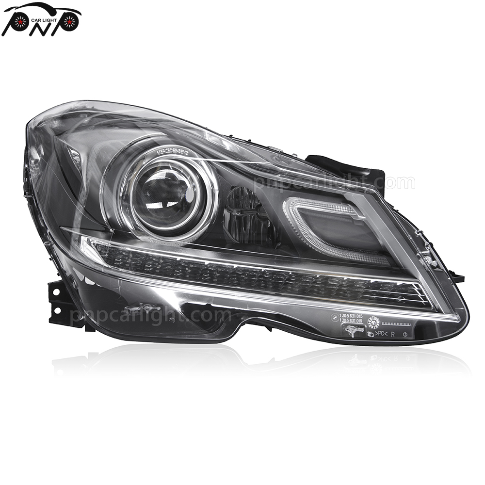 W204 Headlamp