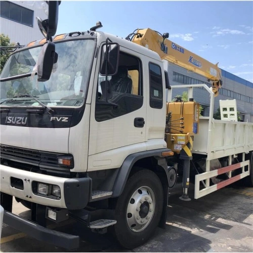 Camion-grue Isuzu avec grue à flèche de 5 tonnes