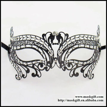 MD001-BK Hot Sell Wholesale High Quality Luxury Black Metal Laser Cut Masquerade Mask With Rhinestone
