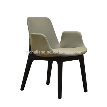 D050 Triumph chair