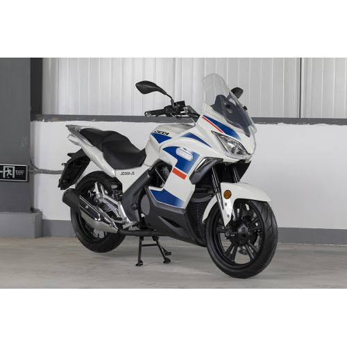 Déplacement de moto de marque célèbre 320cc