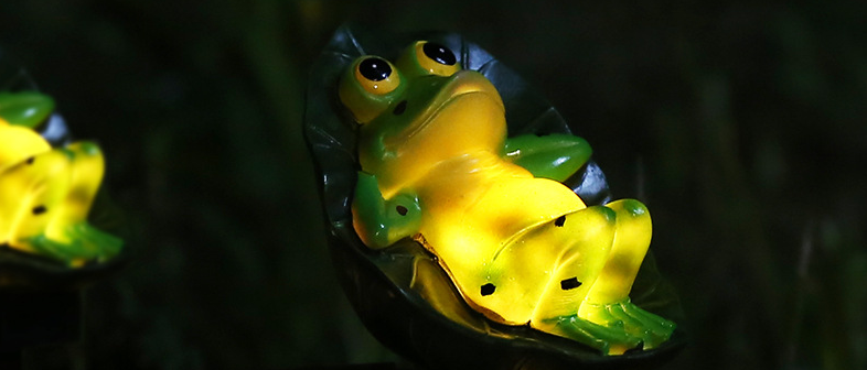 Frog Shaped Solar Resin Lamp
