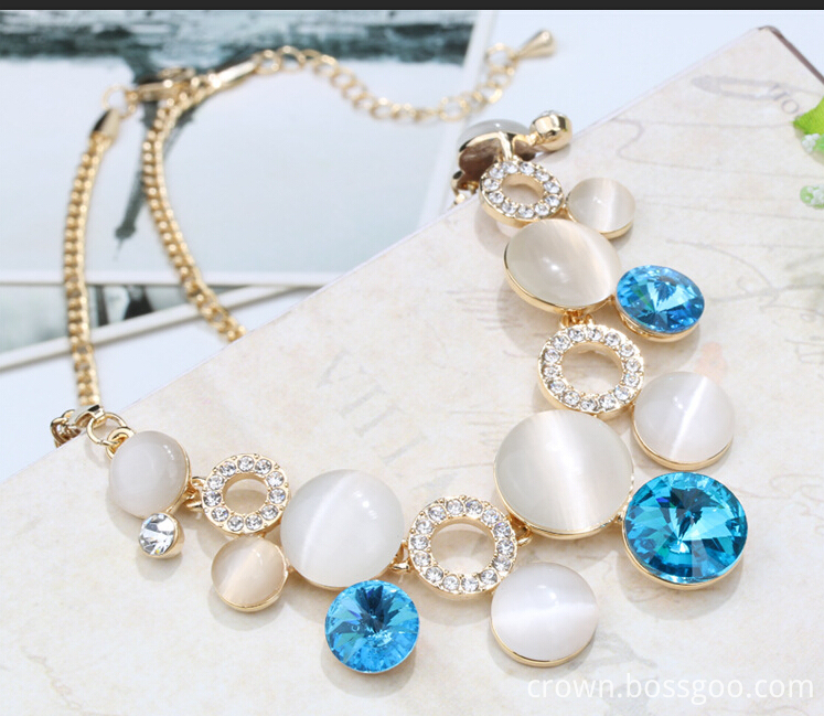 auqa opal necklace 