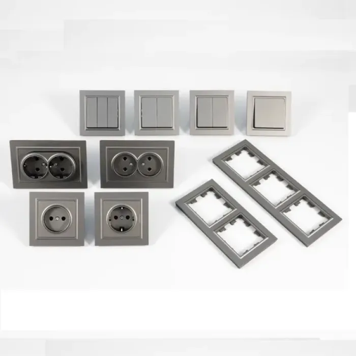 10A Soket Rusia Tanpa Mekanisme Grounding Putih