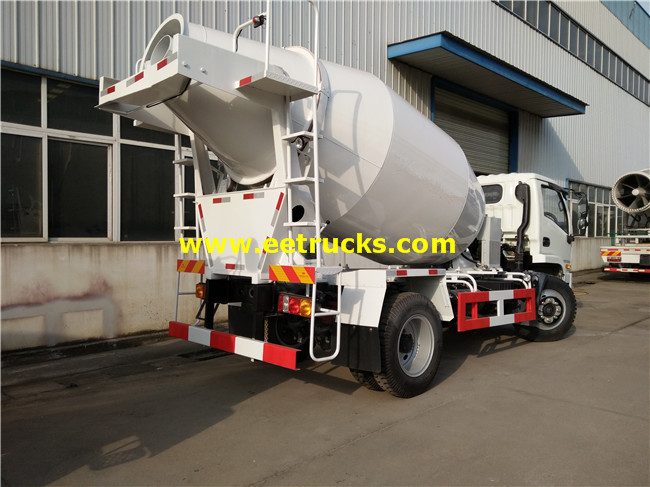 Small Concrete Mixer Truck