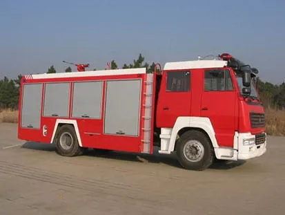 UD Brand Rescue Truck Fire Fighting Tanker Vehicle