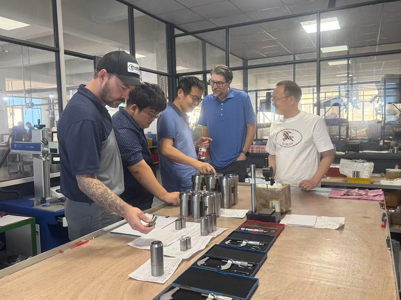 Ningbo Yijun: Brazilian Clients Cross Mountains and Seas to Officially Open a New Chapter in Large-Scale Customization Cooperation