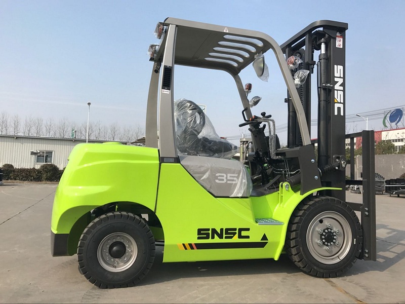 3.5 Ton Forklift Truck 3.5 Ton Forklift Truck