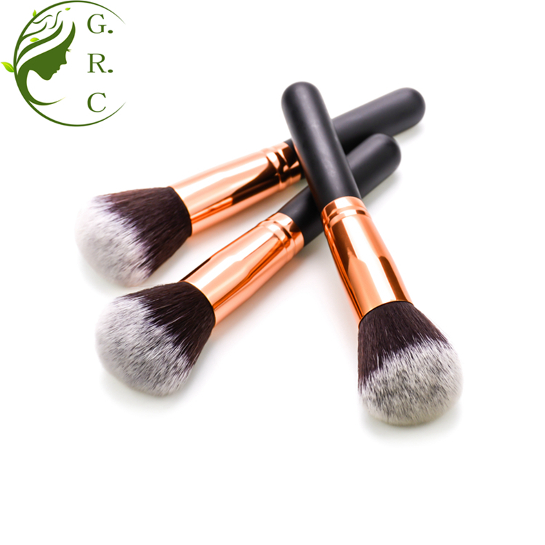 Flat Kabuki Vegan Brush